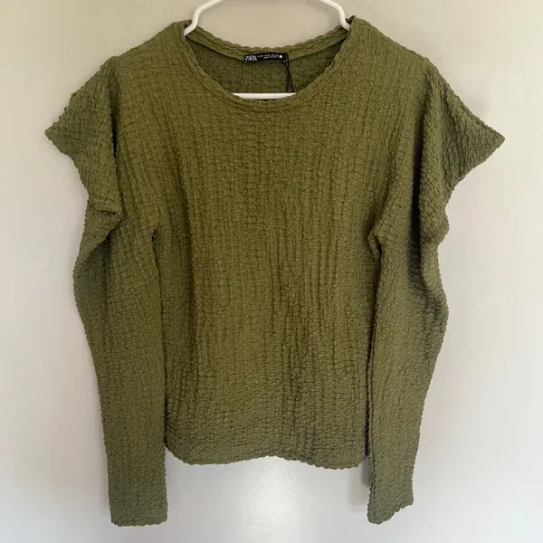 Zara Olive Green Textured Popcorn Knit Ruffle‎ Puff Shoulder Top Womens Medium - Image 3