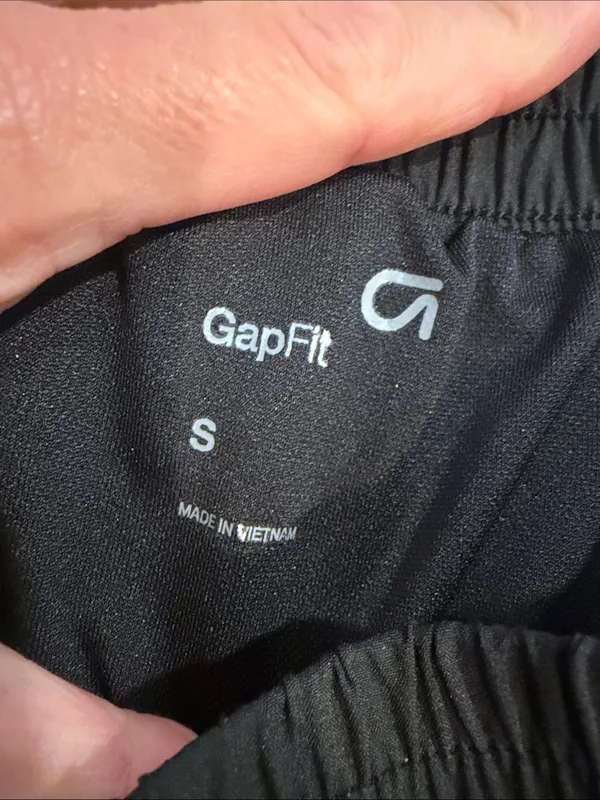 GAP Fit Black Women’s Athletic Running Shorts Size Small - C3-224 - Image 2