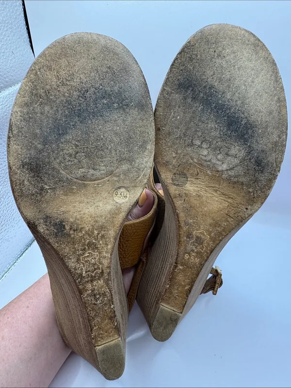Tory Burch Amanda Brown Leather Logo Medallion Wedge Sandals Size 9.5M - Image 12