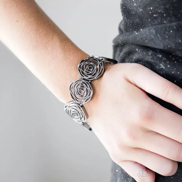 Paparazzi ♥ Beat Around The ROSEBUSH - Black ♥ Bracelet - Image 2