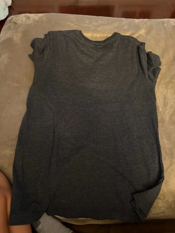 Grey American eagle short sleeve shirt - Image 2