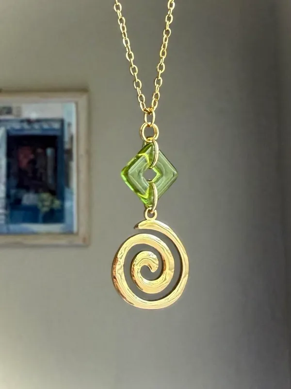 Handmade gold tone stainless steel spiral swirl uzumaki & Czech glass necklace🌀 - Image 2