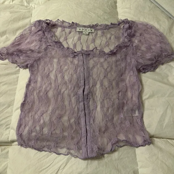 Hyfve Lace Short Sleeve Cropped Top in Lavender - NWOT - Size L - Image 6