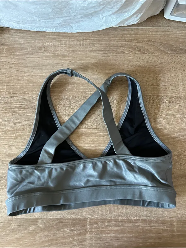Noli Cross-Back Bralette in Gray - Image 3
