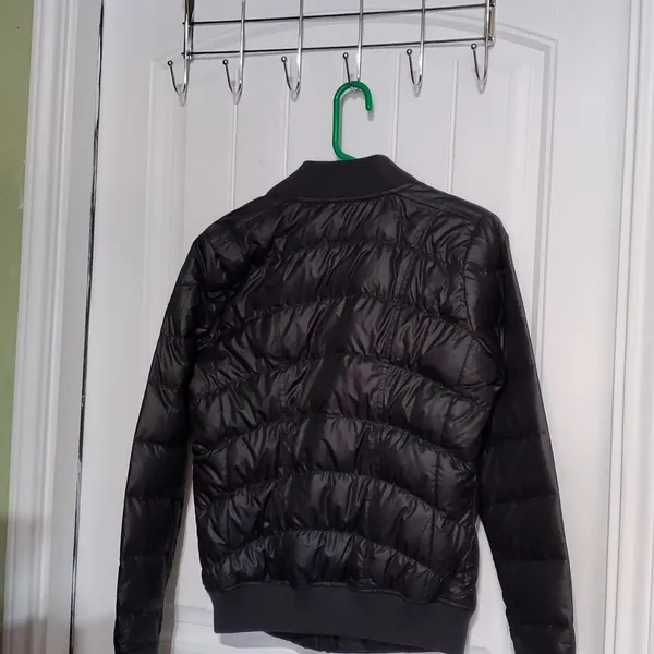 Athleta Puffer Full Zip Jacket Size Medium - Image 6
