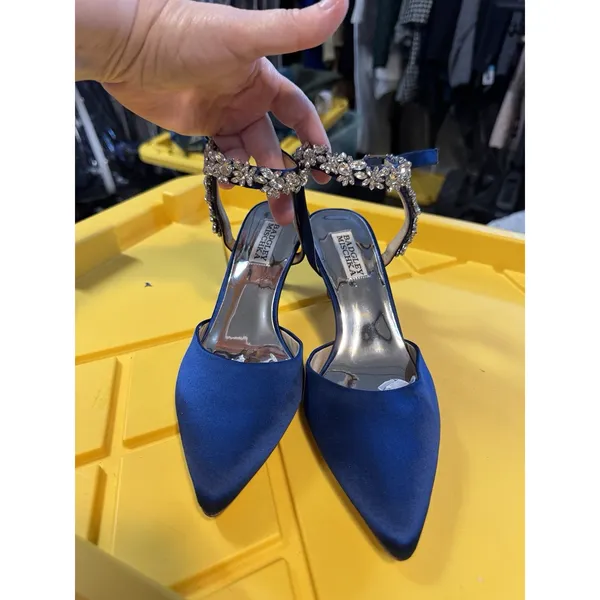 Jewel Badgley Mischka Robles Kitten Heel Evening Pumps Navy Satin Size 7 - Image 2