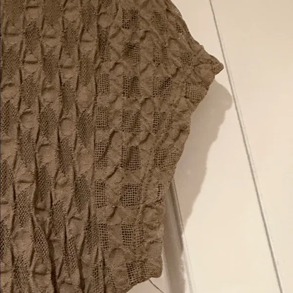 Free People intimately Textured‎ Short Sleeve Tee in Taupe small - Image 5