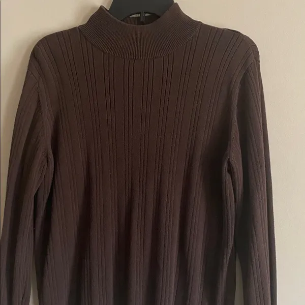 Vintage women’s Brown Ribbed Sweater mock turtle neck Hasting & Smith medium - Image 2