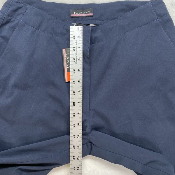 NWT Fairway Golf & Resort‎ capri Womens 6 Navy - Image 4