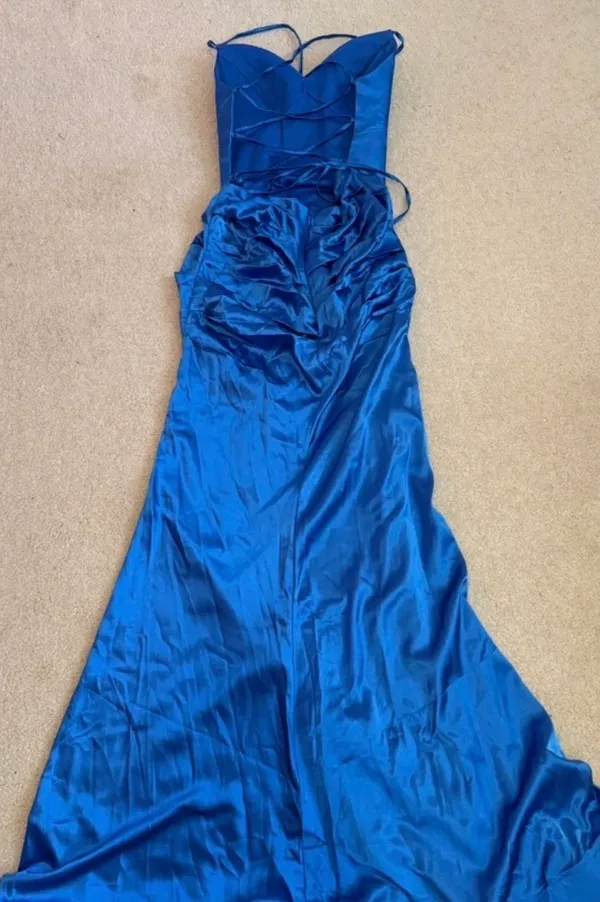 Elegant Blue Evening/ Prom Dress - Image 3