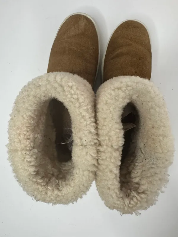 UGG Mika Classic Sneaker Boots Size 6.5 - Image 4