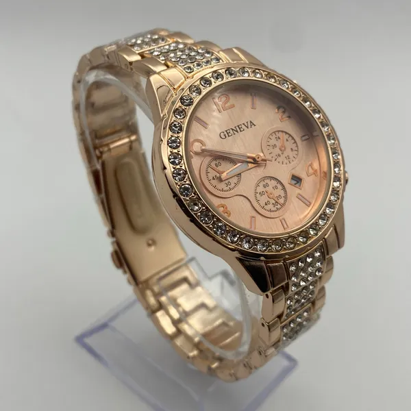 Elegant Geneva Platinum Rose Gold Crystal Bezel Watch New Battery - Image 3