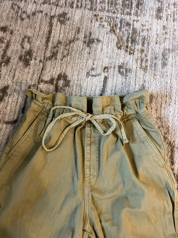 Universal Threads Paper Bag Waist Green Pants - Image 2