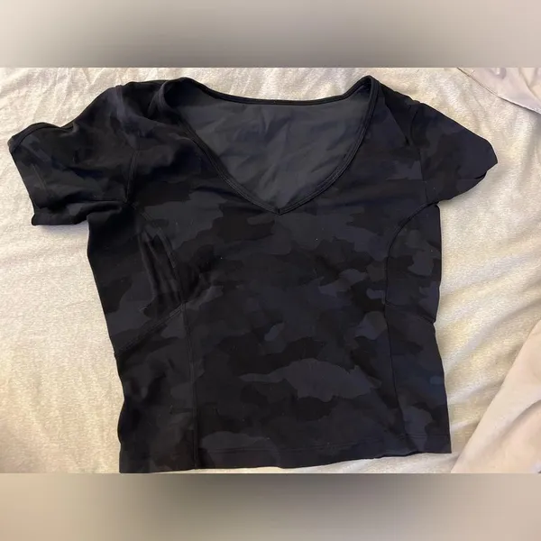 Black Cameo Lulu Lemon Crop - Image 2