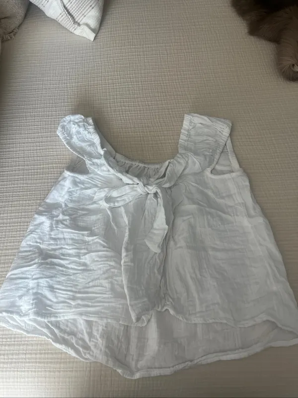 Old Navy White Lightweight Linen-Style Top - Image 2