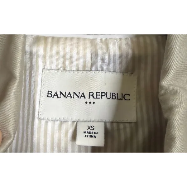 Banana Republic Womens XS Trench Coat Tan Khaki Belted Button Front‎ Epaulettes - Image 3