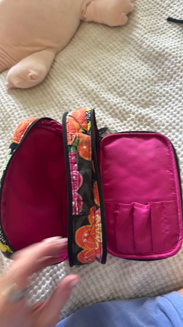 Vera Bradley travel case - Image 6