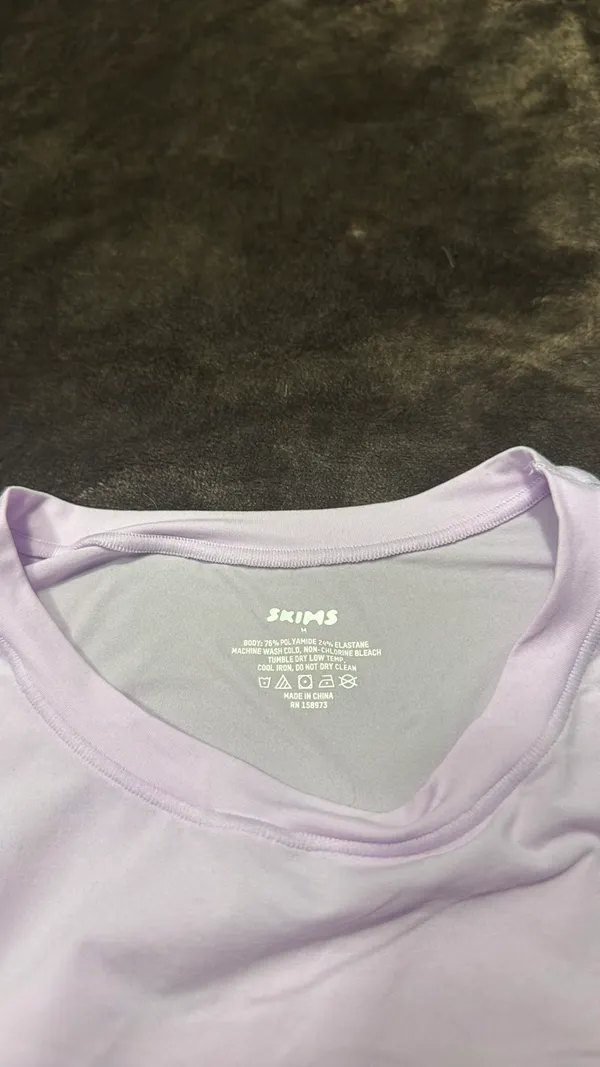 SKIMS fits everybody tee - Image 2