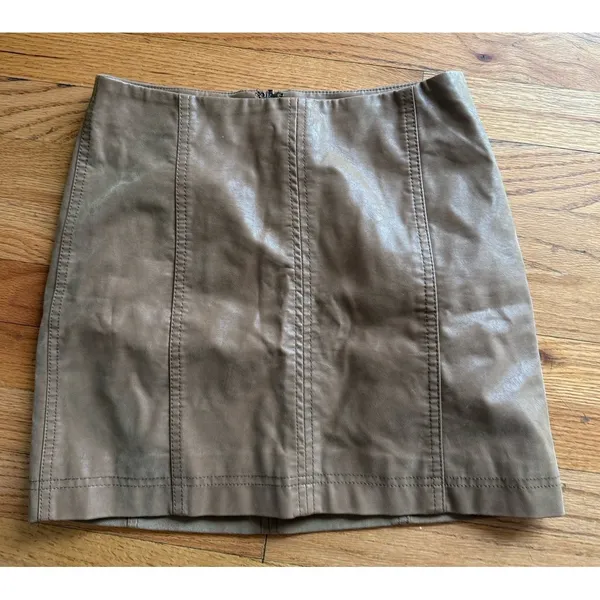 Free People Modern Femme Vegan Leather‎ Mini Skirt Size 2 Brown Short Faux - Image 2