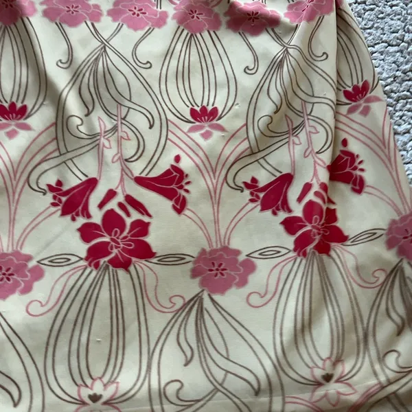 Cream and Red Floral Skirt - Image 2