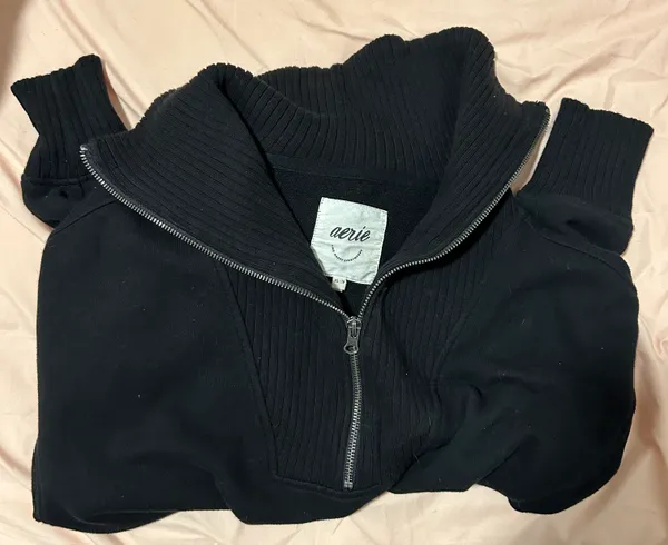 Aerie Very Oversized Black  Pullover - Image 2