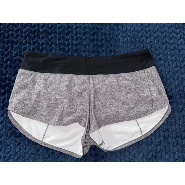 Lululemon Women's Run Tracker Lined Short Active Gray Size‎ 10 - Image 3