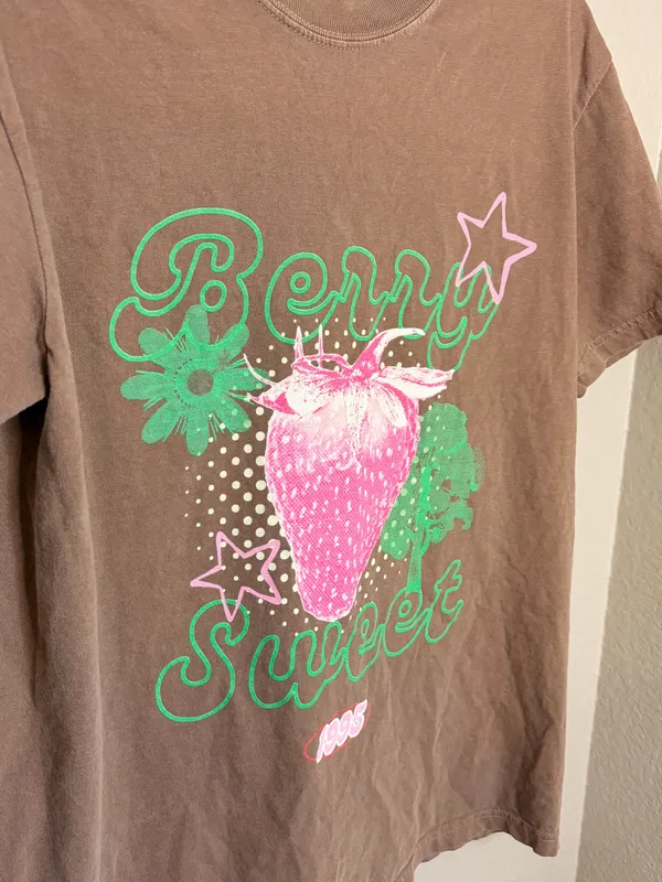 Brown “Berry Sweet” Strawberry Graphic Tee 1995 - Image 3
