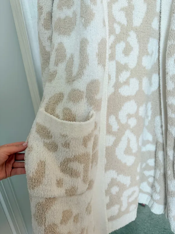 Pink lily cheetah print robe - Image 3
