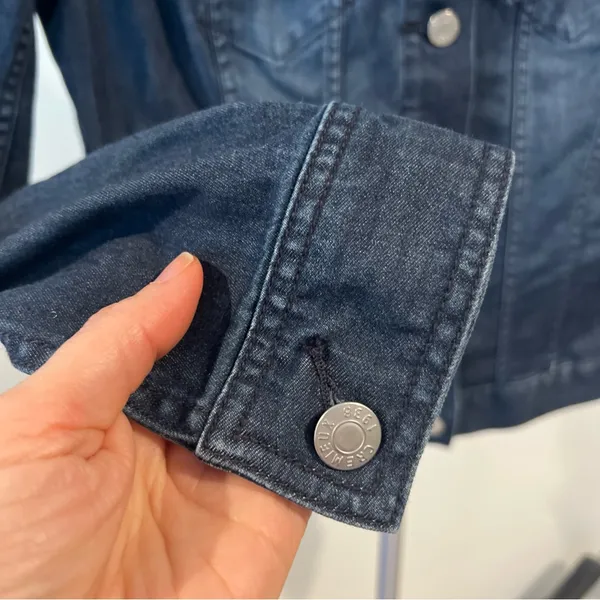 Cremieux Dark Blue Jean Jacket Shirt w/ Silver Buttons women’s size S - Image 4