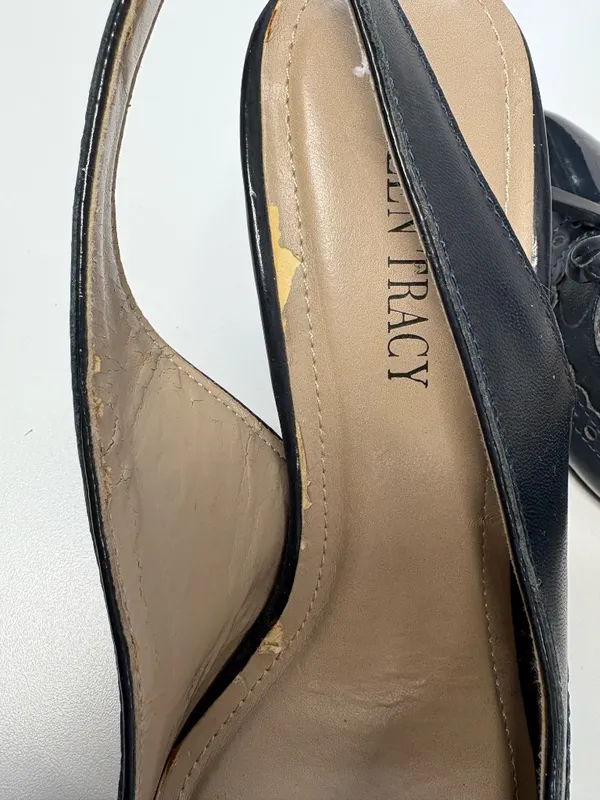 Ellen Tracy - Bindy- Dark Blue Classic Kitten-heel Pump - Size‎ 8. - Image 3