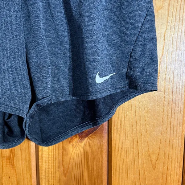 Nike Women's Black Athletic Shorts size medium sports shorts gym causal shorts - Image 2