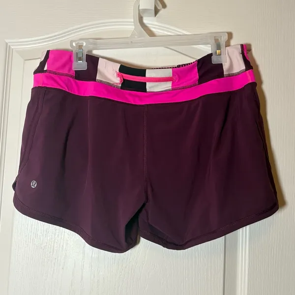Lululemon Groovy Run Short Plum / Raspberry Glo Light / Pow Stripe. SZ 10 - Image 3