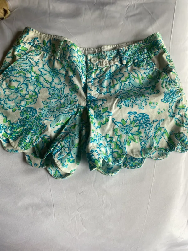 Lilly Pulitzer Shorts - Image 5