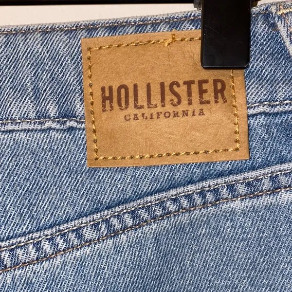 NWT!! Hollister Ultra High Rise Baggy Jeans Size 25R / 0R - Image 12