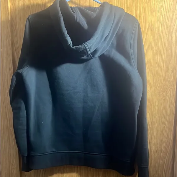 Carhartt Black Hoodie with Logo - Image 7