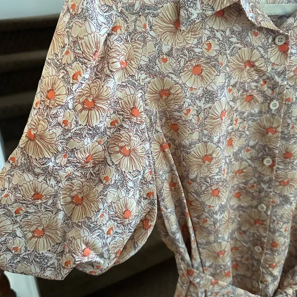Peach Floral Balloon Sleeved Flirty Mini Dress - Image 5