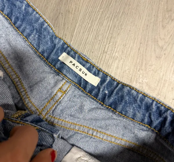 Pacsun mom denim shorts  - Image 3
