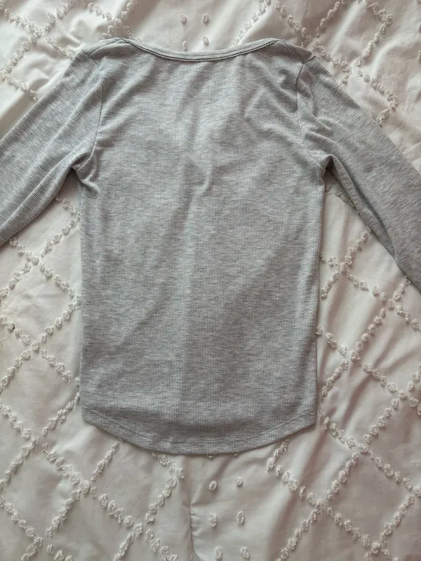 American Eagle Grey Long Sleeve Top - Image 2