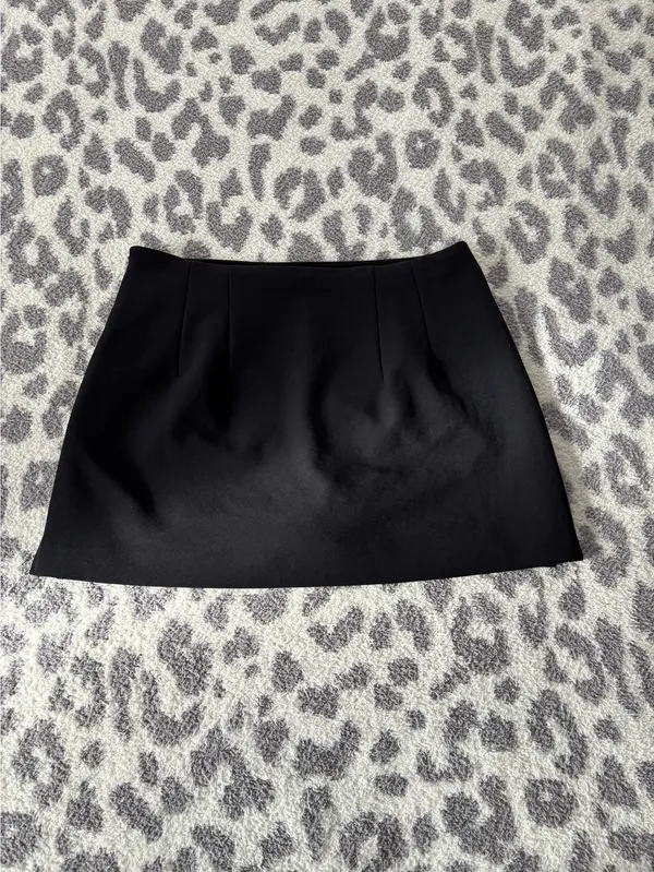 Express Black Skirt - Image 5