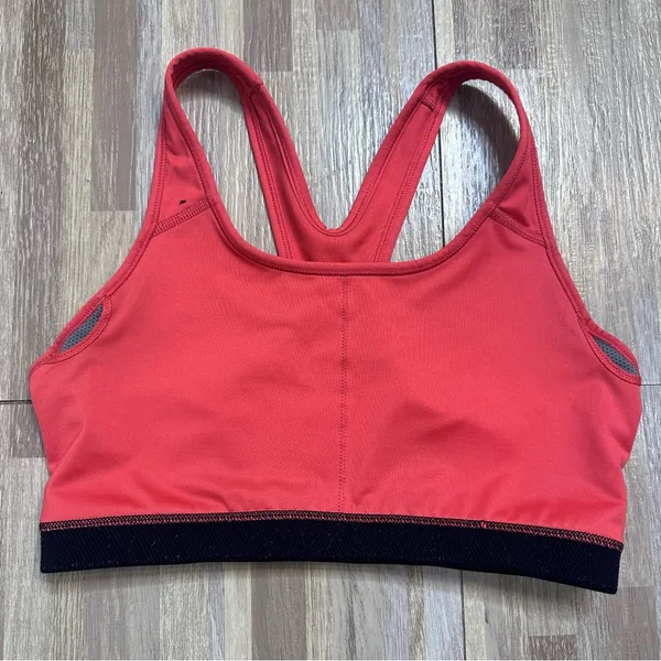 Nike Women's Vibrant Coral Sports Bra Size Medium - Image 6