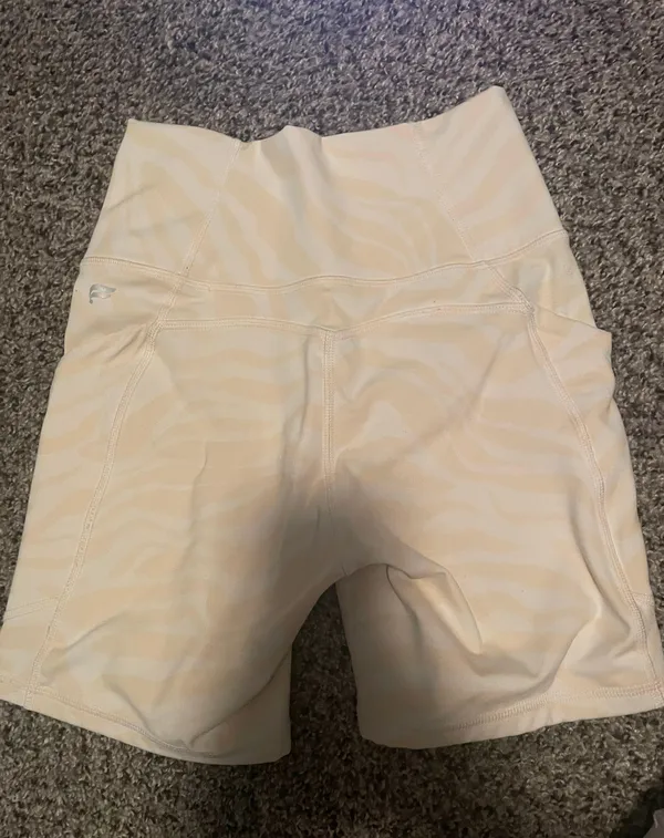 Fabletics Purelux Biker Shorts - Image 2