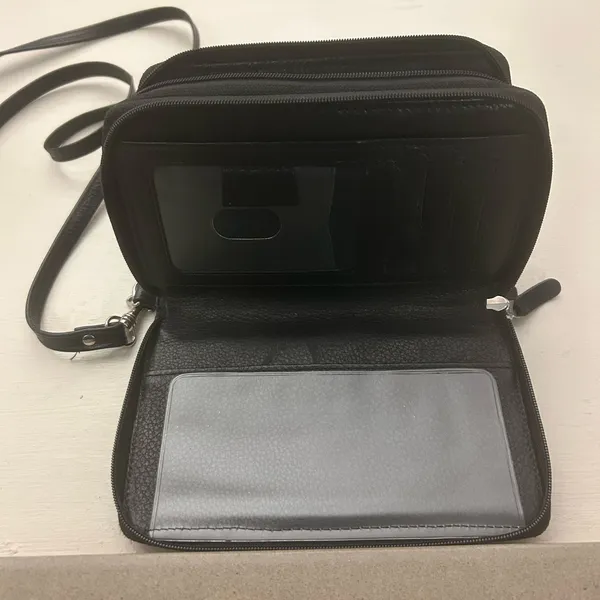 Bag Chic Black Crossbody Bag Very Nice Leather Clean - Image 4
