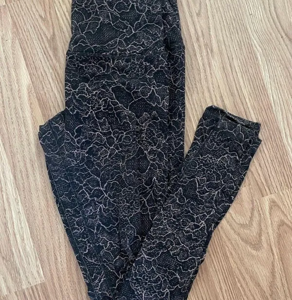 Lululemon 28” Aligns - Image 2