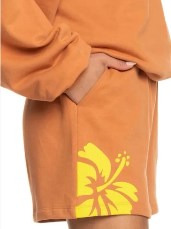 Roxy sweatshirt material shorts. Size medium - Image 2
