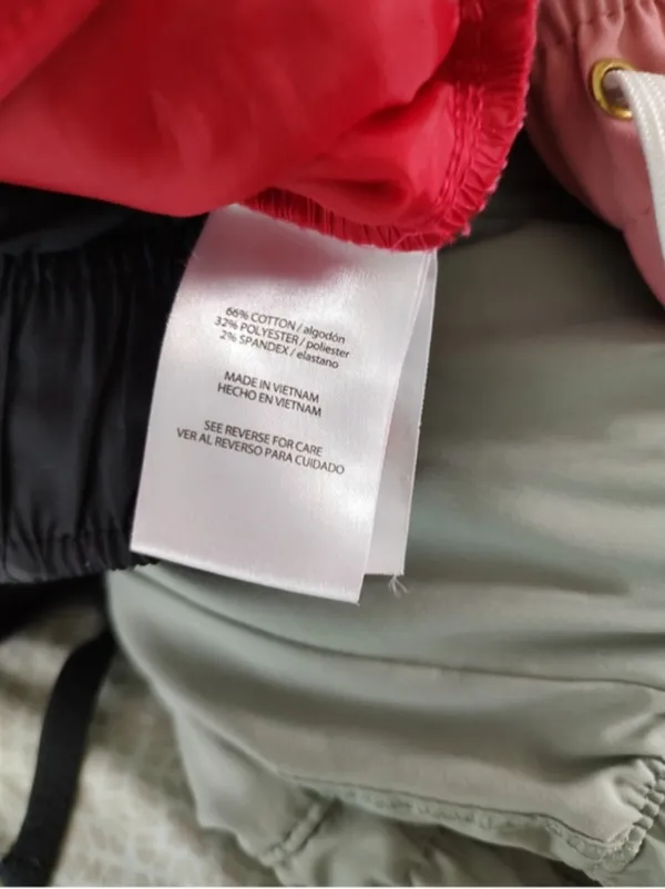 Isaac Mizrahi Red Shorts - Image 8