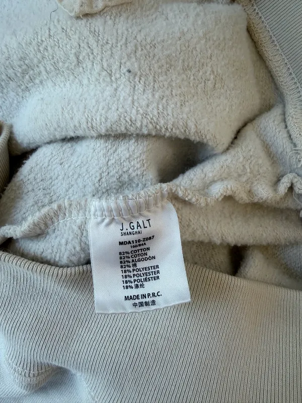Brandy Melville Sweatshirt - Image 4
