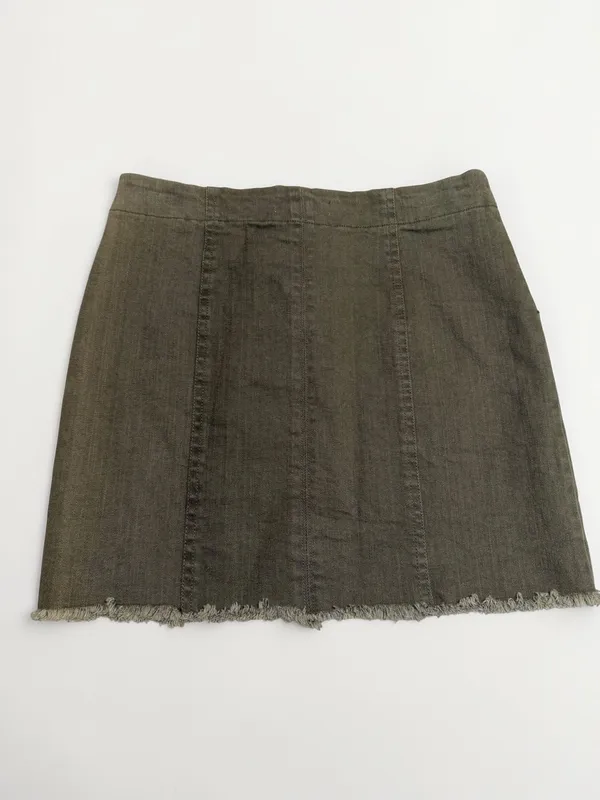 Newbury Kustom Olive Green‎ Button-Front Frayed Hem Denim Mini Skirt - Small - Image 2