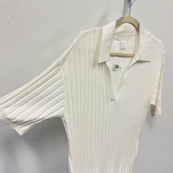 NWY H&M Women's‎ Cream Ribbed Knit Polo Shirt Short Sleeve V-Neck Top Size Small - Image 3