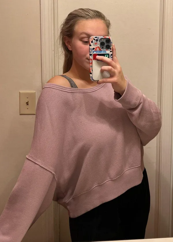 American Eagle Outfitters Cropped Sweatshirt - Image 2