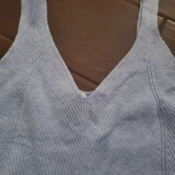 A new day blue tank size Xl New Never worn . Thin sweater like material - Image 3